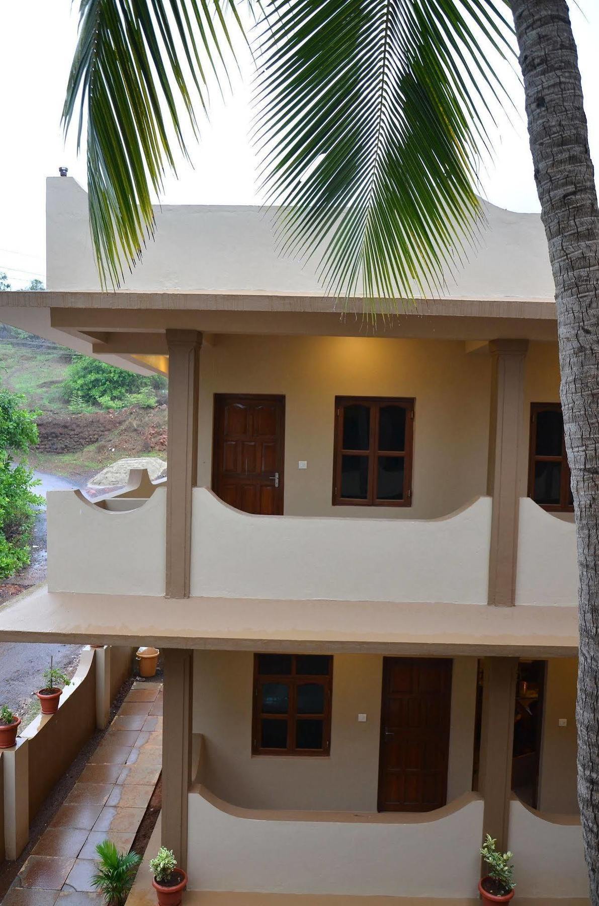 Garima Of Mandrem Hotel Exterior photo